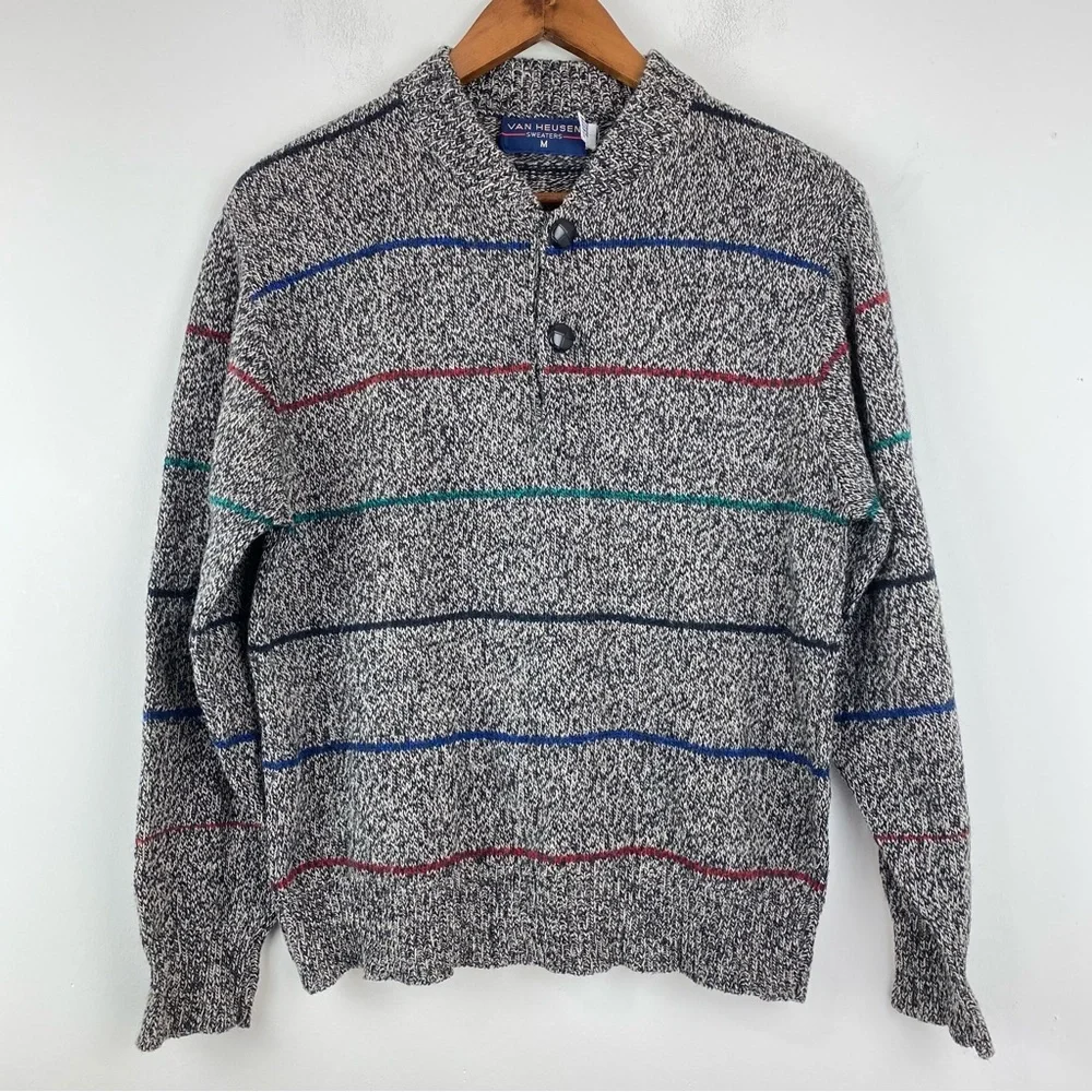 Vintage Van Heusen size Medium Men’s Gray Wool Blend 1/4 Button Pullover Sweater